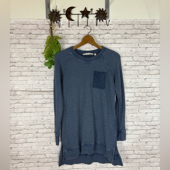 Soft Surroundings Indigo Blue Distressed Wash Waffle Thermal Tunic - Picture 1 of 5